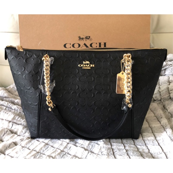 Coach Handbags - SALE✨Black Coach Ava Chain Handbag ✨ Nwt